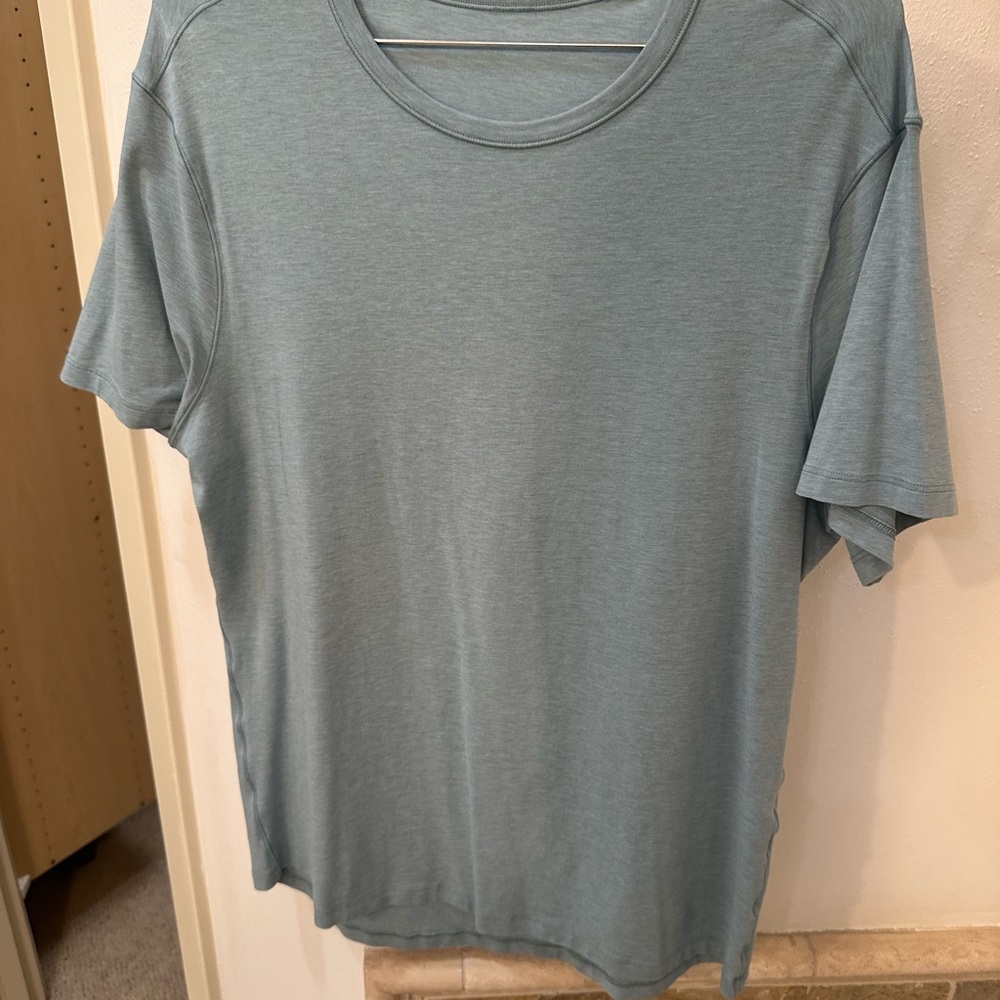 Lululemon Athletica Men's Light Blue T-Shirt